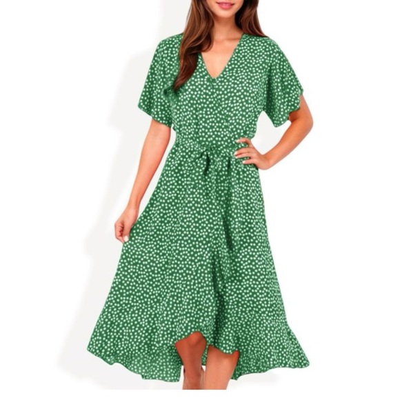 Sienna Sky | Dresses | Sienna Sky Flowy Green Floral Dress Size Small |  Poshmark